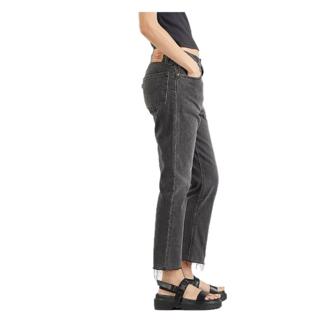 NWT Levi’s 501 Cropped Jeans High Rise Straight Button Fly size 4 or 12 New $80 - Picture 4 of 13